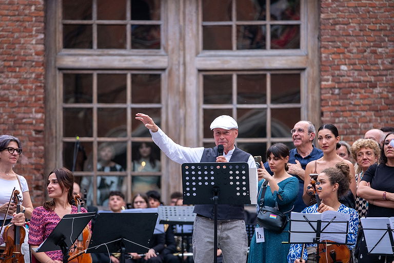 “Una Traviata da cortile”, Torino (foto Roberto Cristaudo)