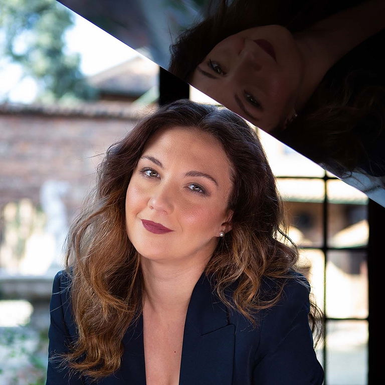 Mariangela Sicilia (foto Ugo Carlevaro e Ewa Lang)