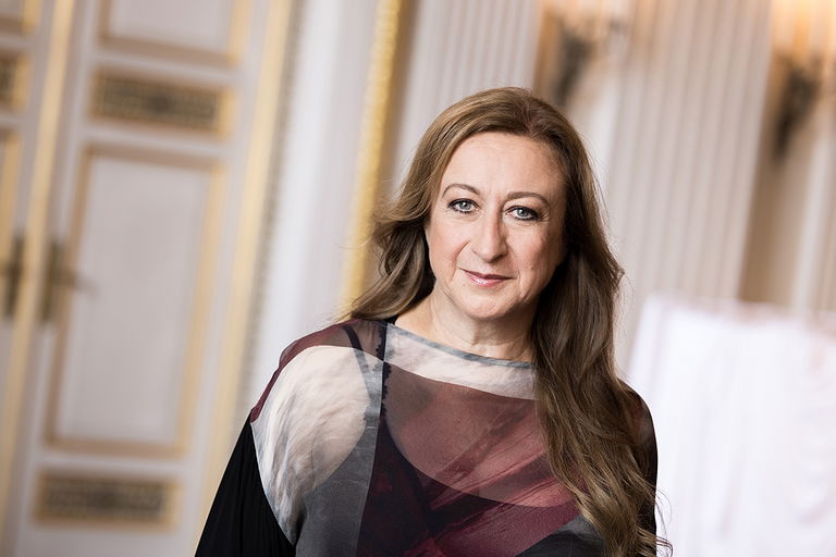 Simone Young (foto Sandra Steh)